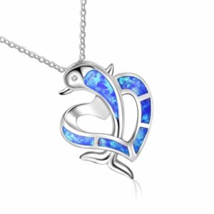 pendentif dauphin dans un coeur opale