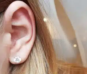 clous d'oreilles cristaux blancs pas cher