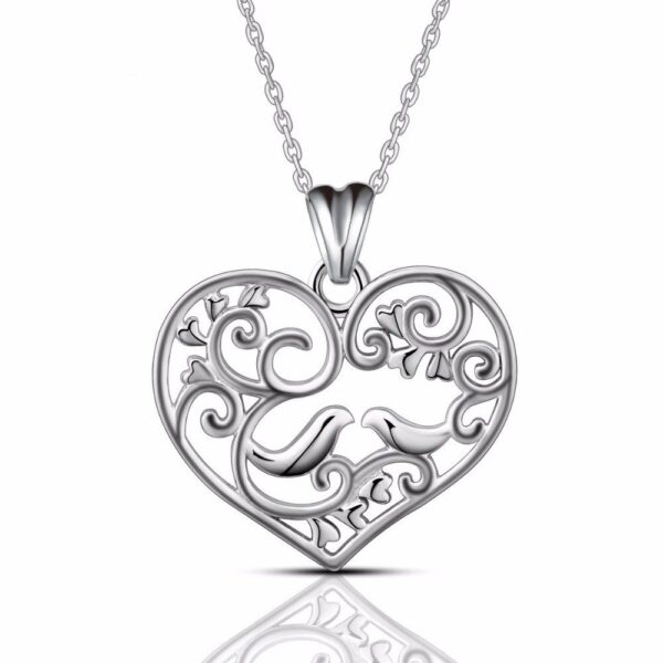 pendentif argent oiseaux dans un coeur