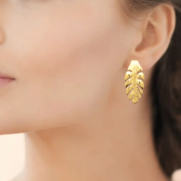 Boucles d'oreilles pendantes feuille tropicale acier inoxydable doré 01Boucles d'oreilles pendantes feuille tropicale acier inoxydable doré